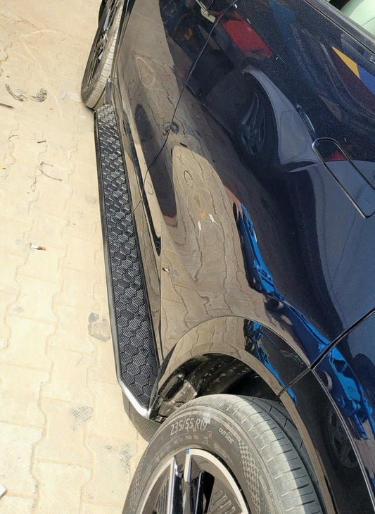 MAHINDRA XUV 7XO side steps